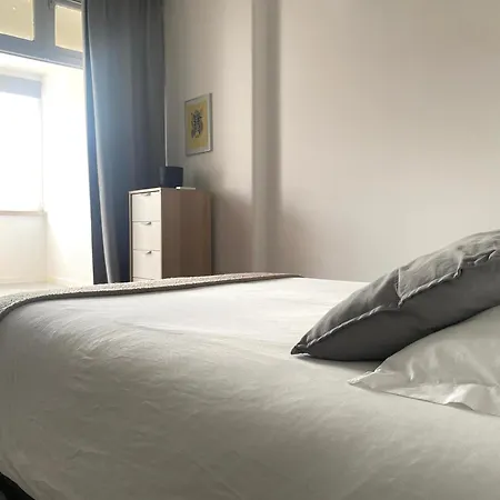59 Guest house *